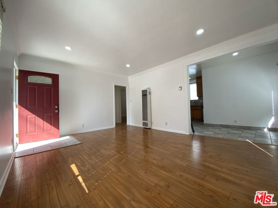 3610 Beethoven Street Property Photo 6