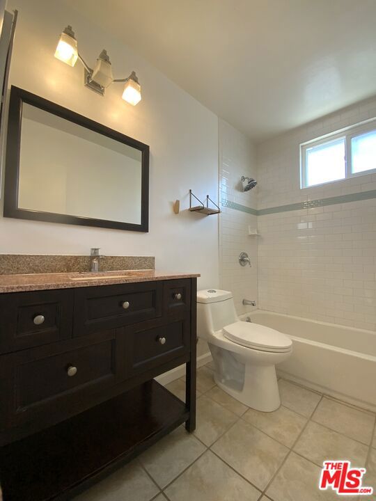 3610 Beethoven Street Property Photo 23