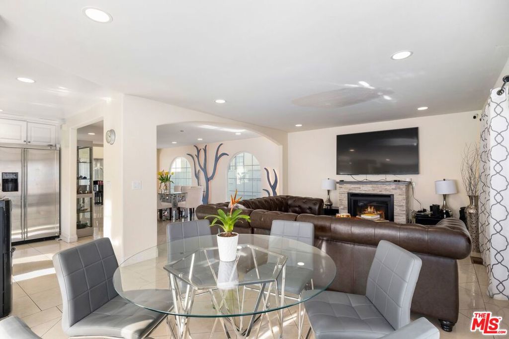 1706 Amherst Avenue Property Photo 15
