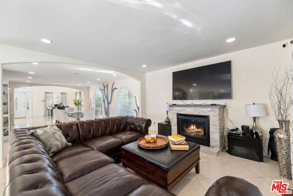 1706 Amherst Avenue Property Photo 16