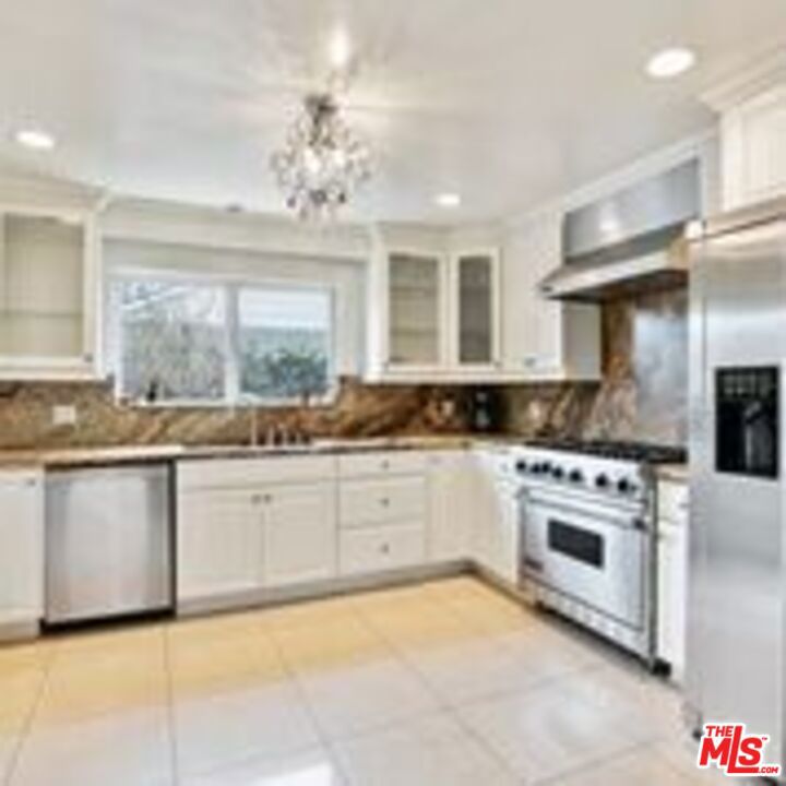 1706 Amherst Avenue Property Photo 18
