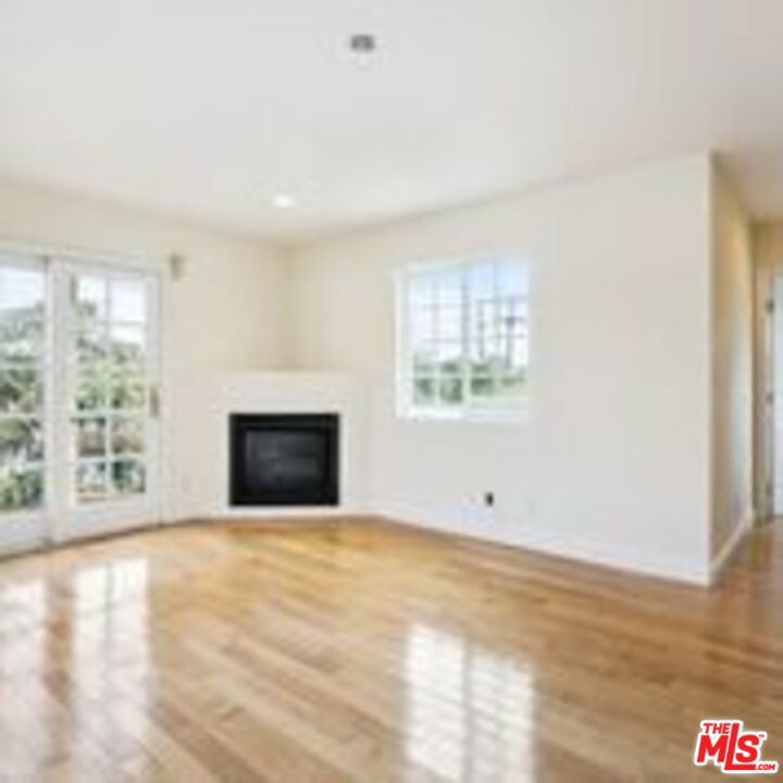 1706 Amherst Avenue Property Photo 21