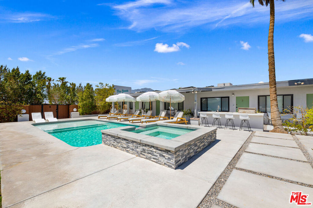 66358 Desert View Avenue Property Photo 8