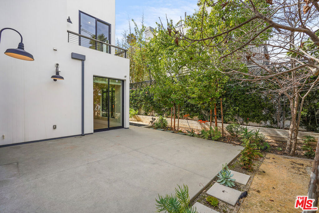 1037 21st Street Property Photo 6