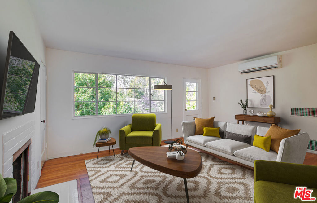 5132 1/2 Village Property Photo