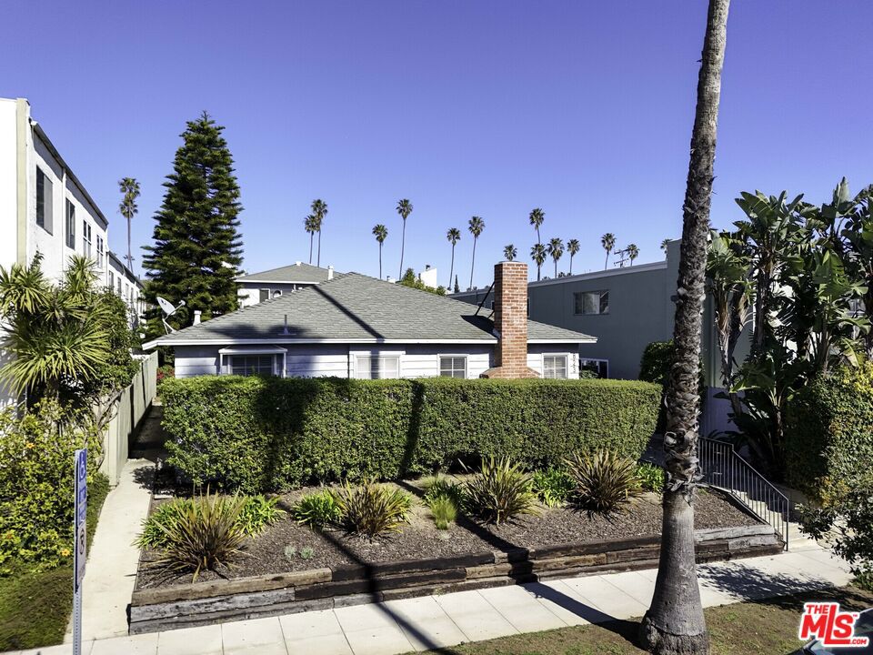 823 18th Street Property Photo