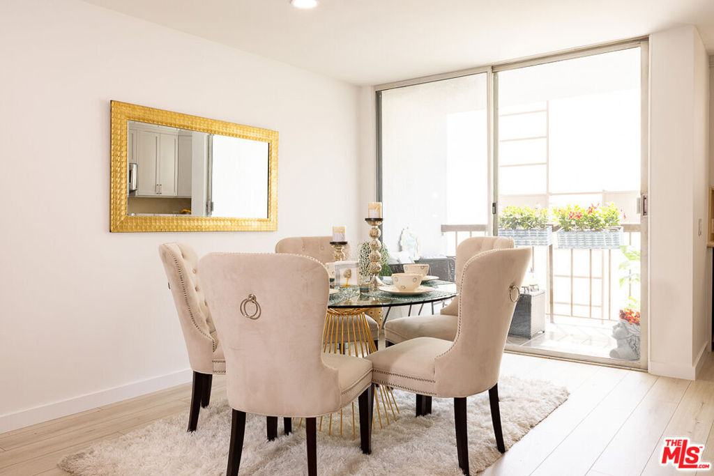 10751 Wilshire Boulevard 905 Property Photo 4