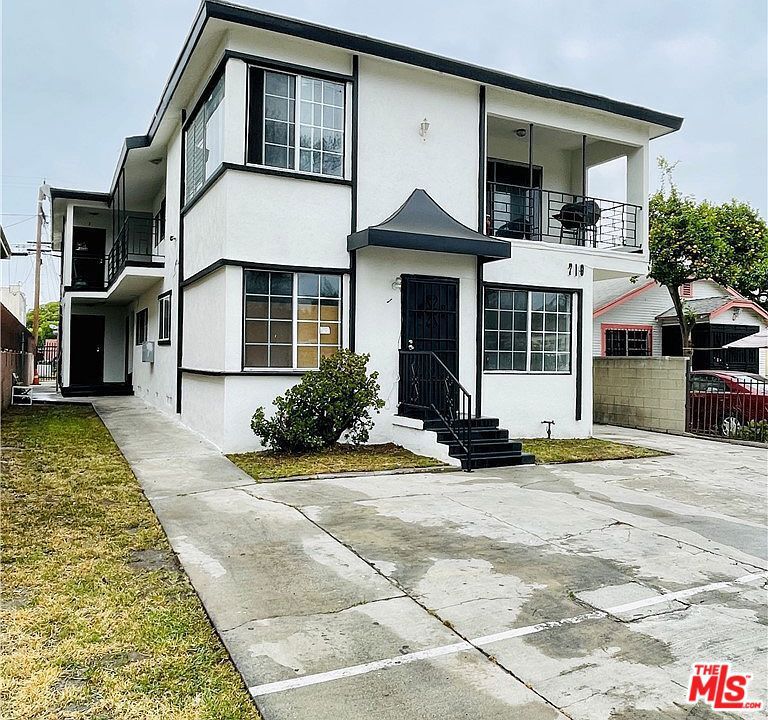 719 E 79th Street 4 Property Photo