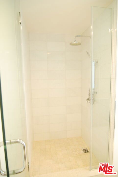 900 W Olympic Boulevard 30k Property Photo 16