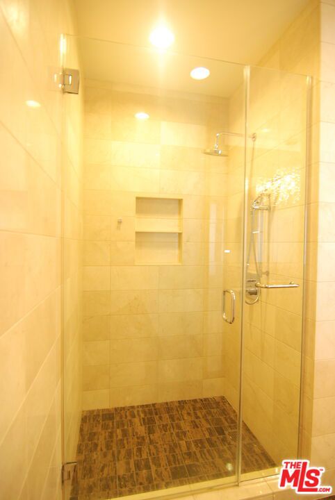 900 W Olympic Boulevard 30k Property Photo 23