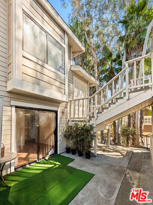 4628 Don Lorenzo Drive E Property Photo
