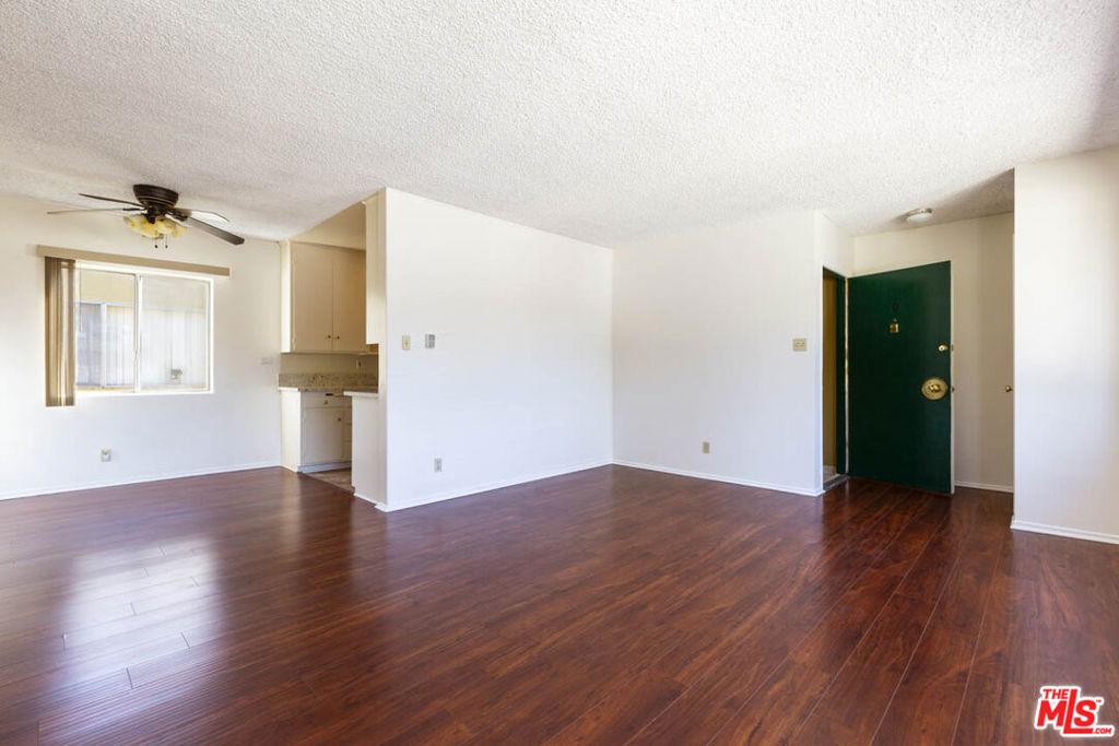 10803 Otsego Street Property Photo 5