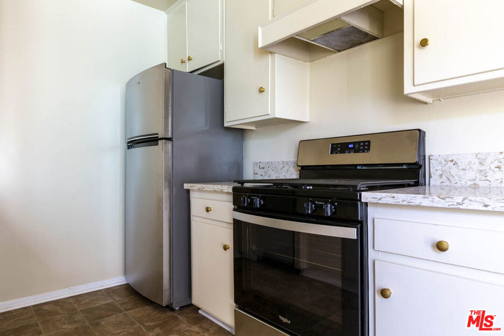10803 Otsego Street Property Photo 13
