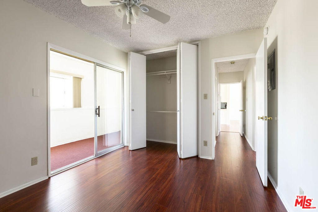 10803 Otsego Street Property Photo 24