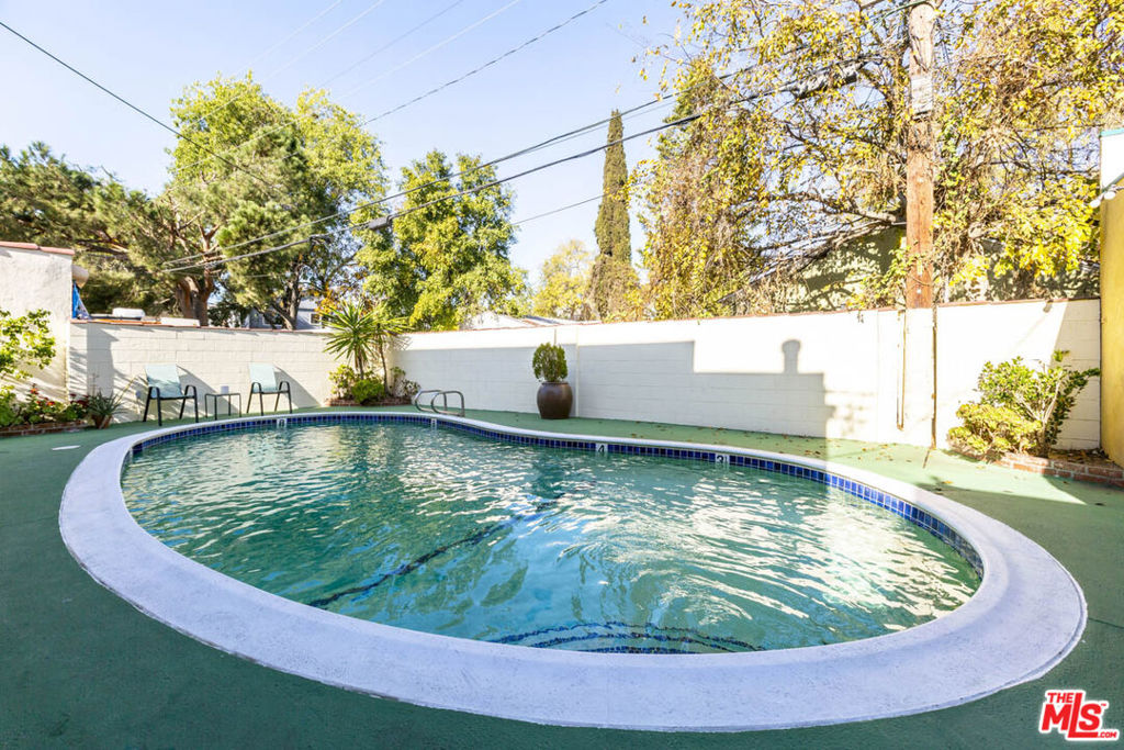 10803 Otsego Street Property Photo 36