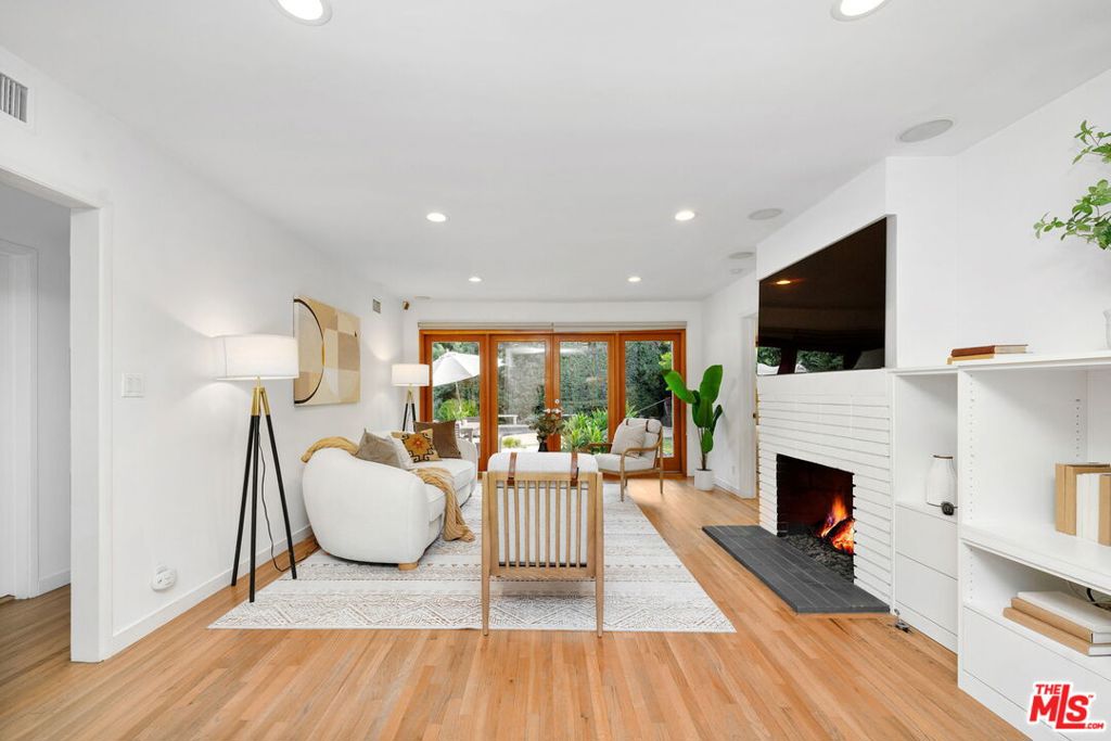 5822 Natick Avenue Property Photo