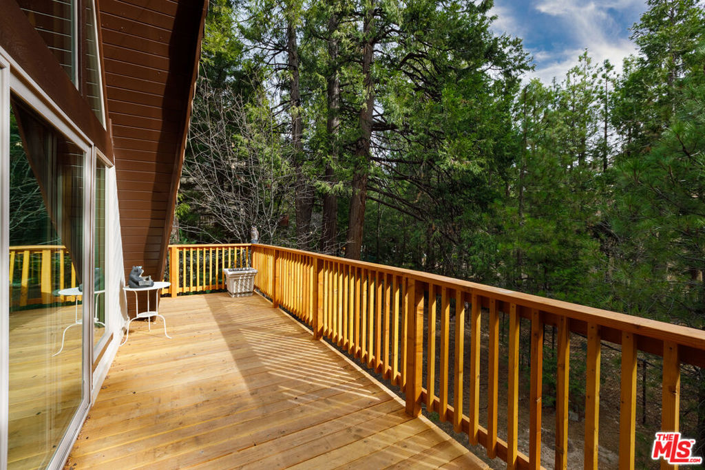 27197 Bernina Drive Property Photo 9