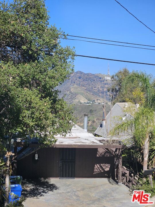 6893 Pacific View Drive Property Photo