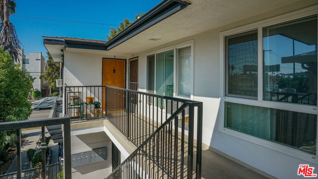 1736 N Normandie Avenue Property Photo 9