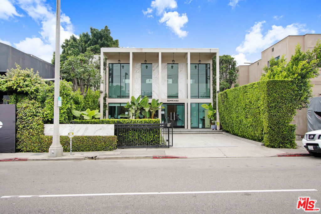 651 N La Cienega Boulevard Property Photo