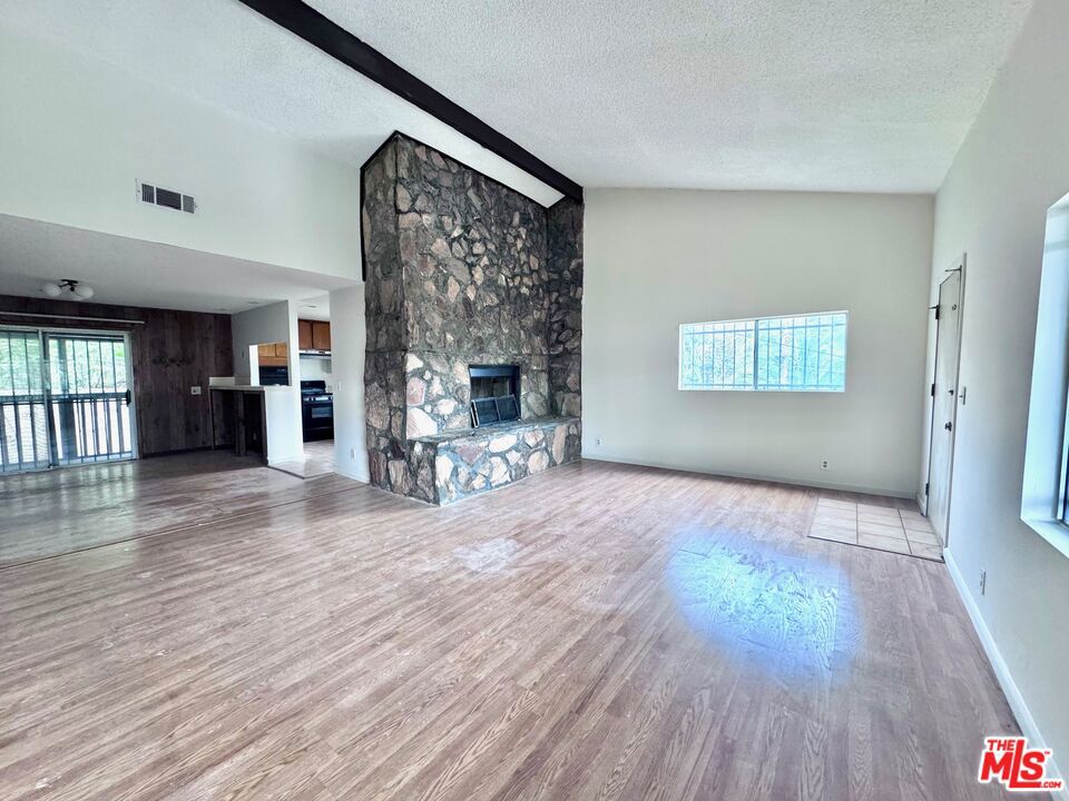 4321 Glenalbyn Drive Property Photo