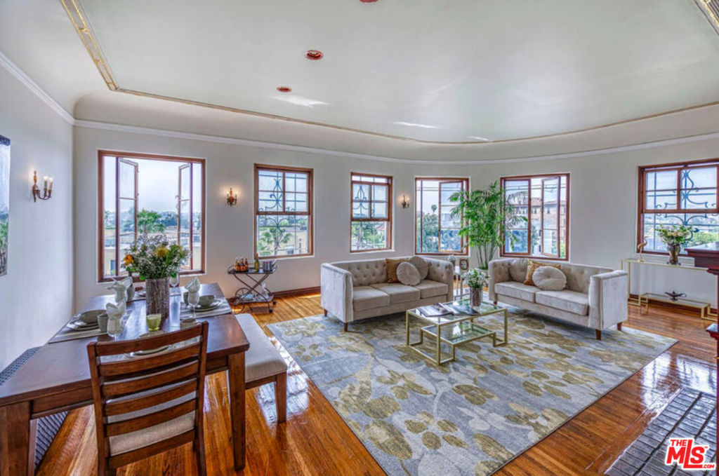 4121 Wilshire Blvd 505 Property Photo 5