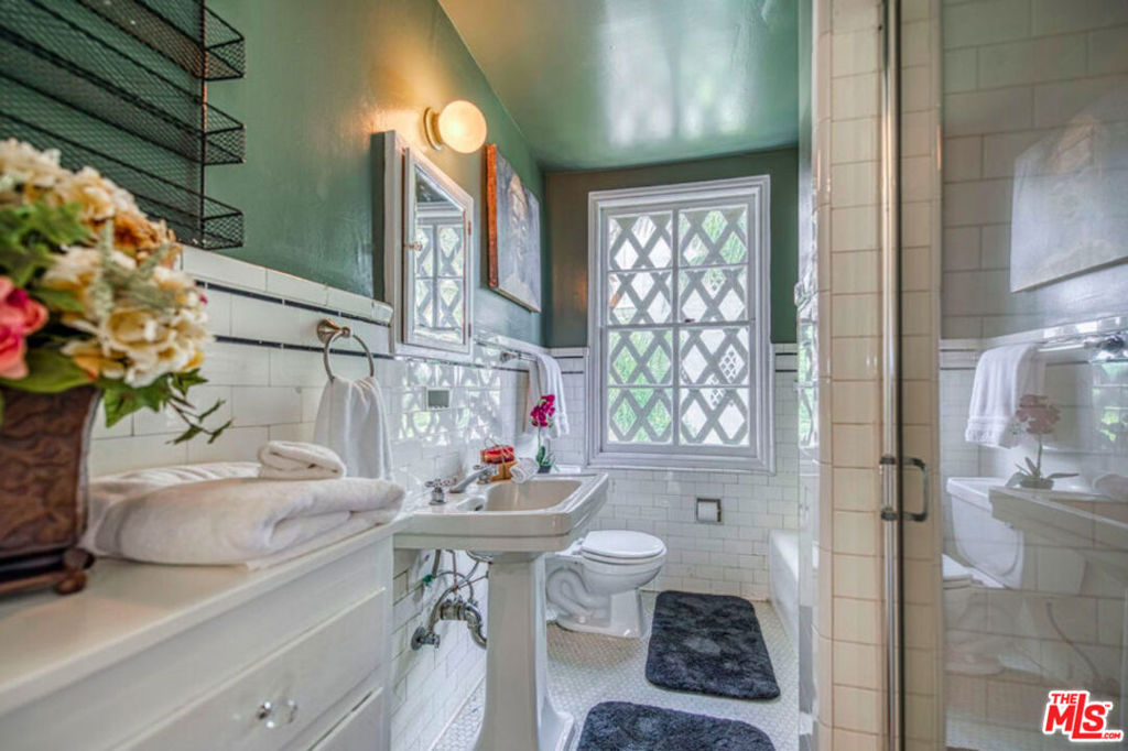 4121 Wilshire Blvd 505 Property Photo 7