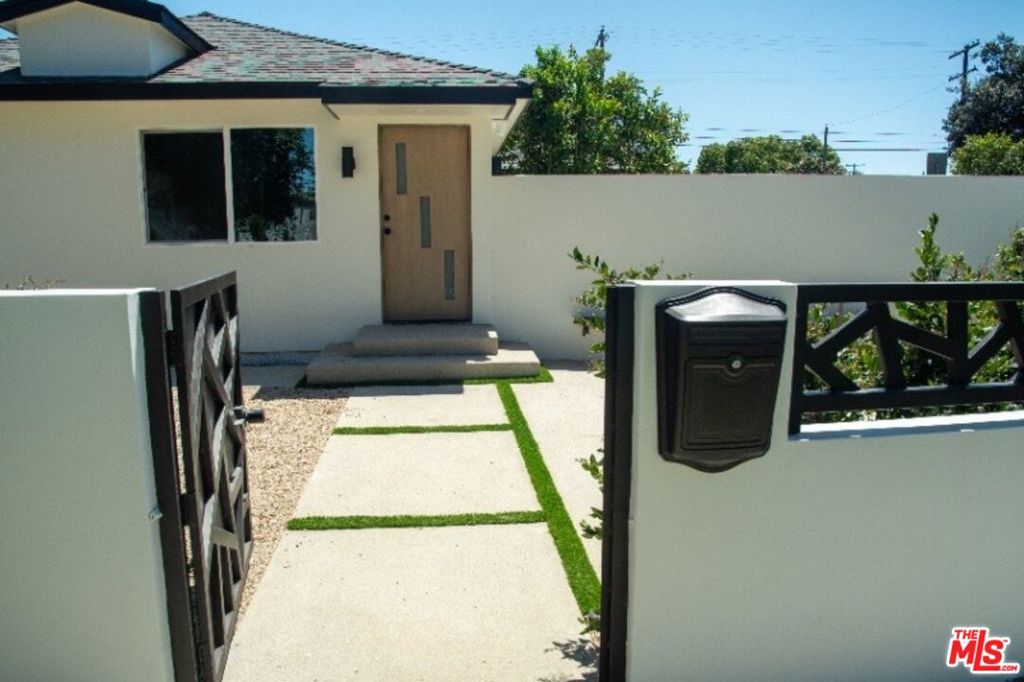 3362 W Imperial Highway Property Photo