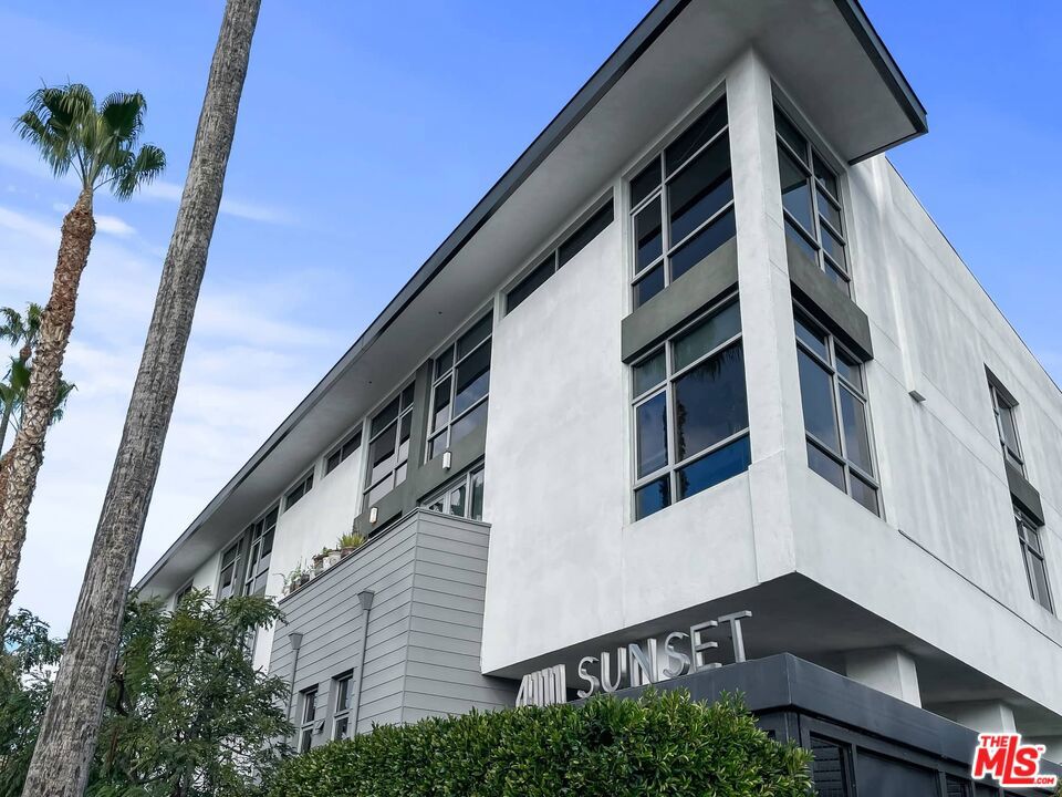 4111 W Sunset Boulevard 310 Property Photo