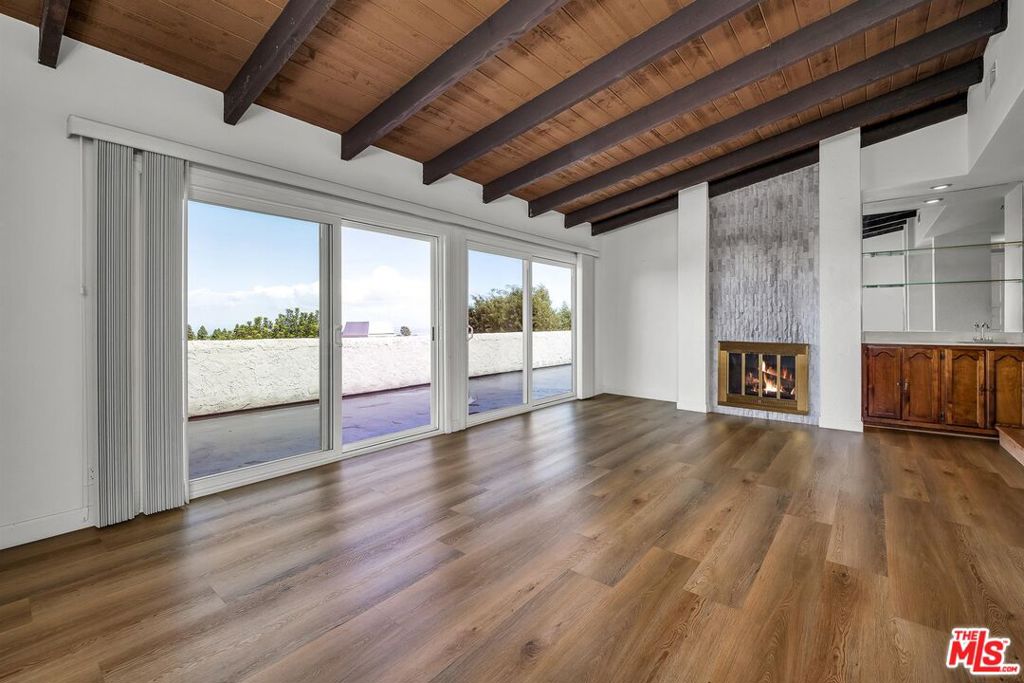 88 Aspen Way Property Photo