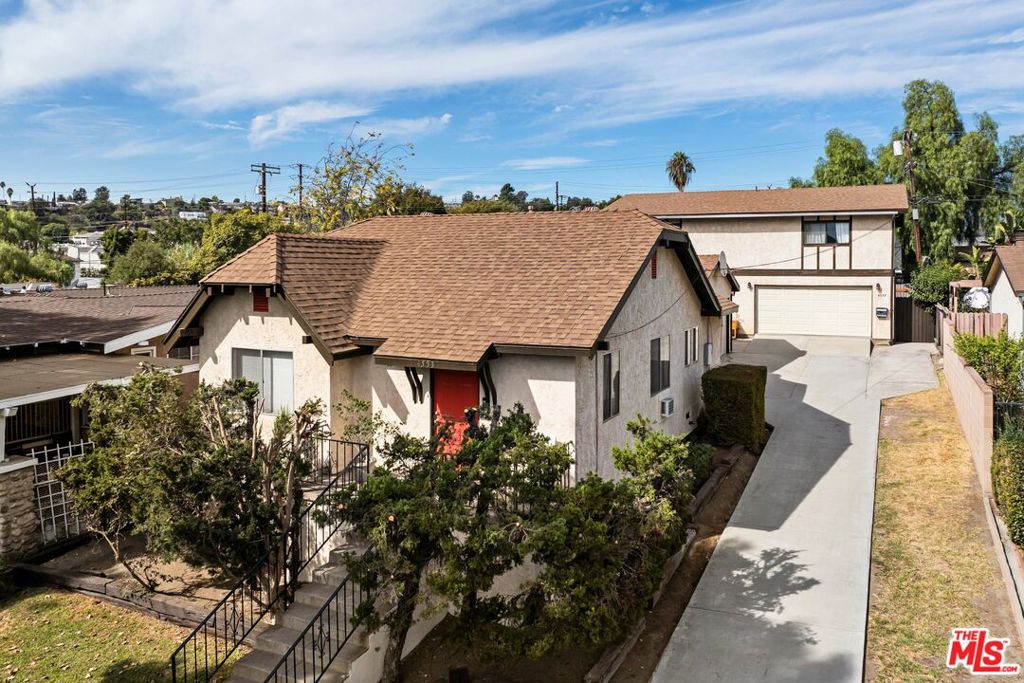 4557 Paulhan Avenue Property Photo