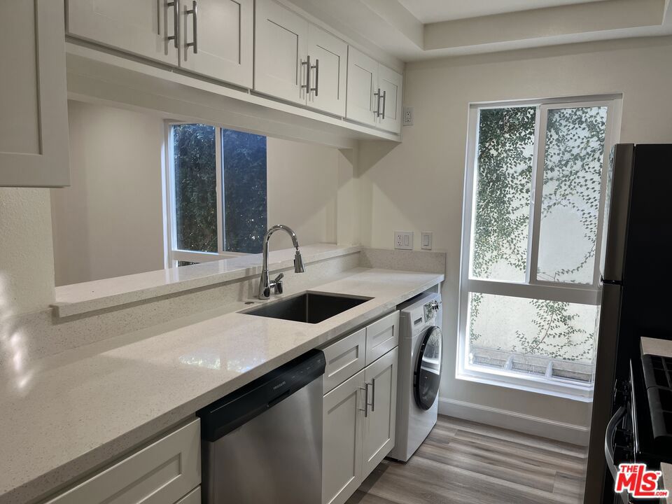 11209 Sardis Avenue Property Photo 9