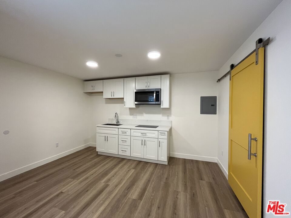 11209 Sardis Avenue Property Photo 24