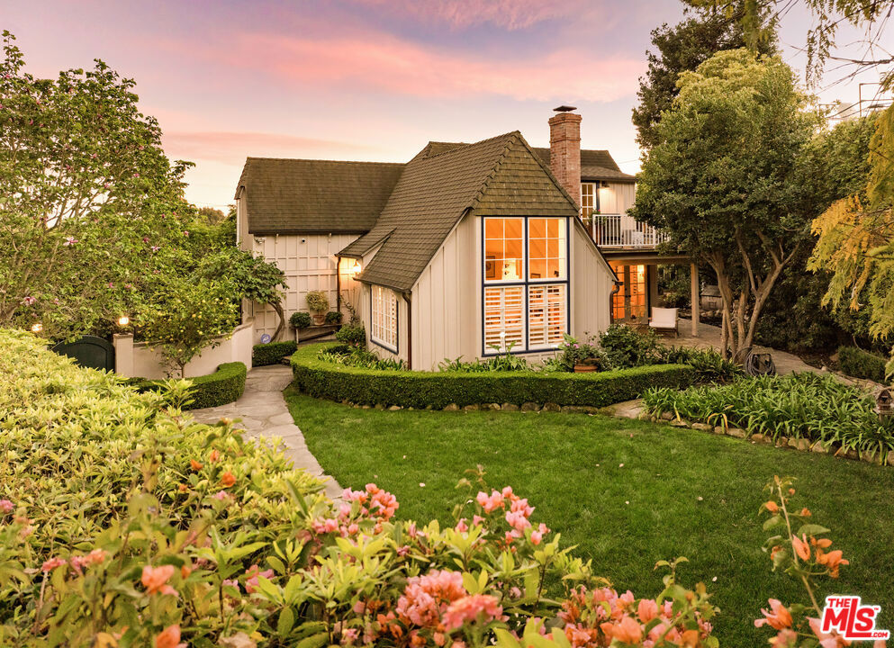 1 Rosemary Lane Property Photo