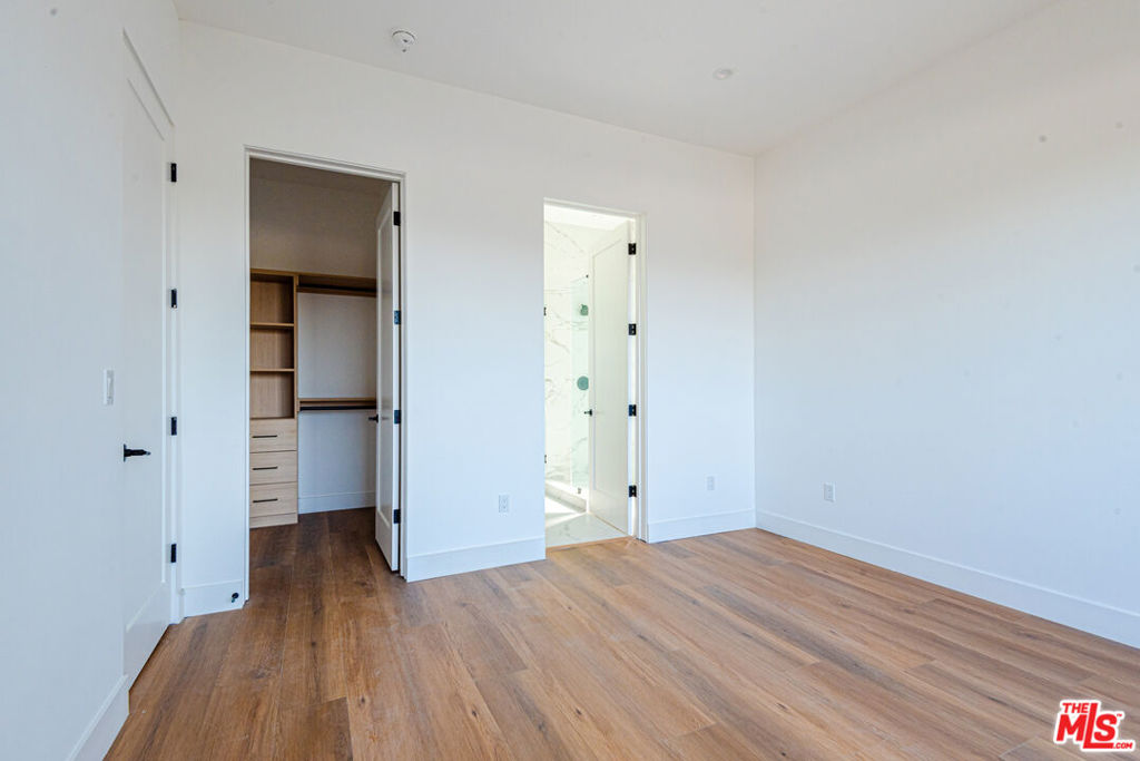 10845 N Morrison Street 2 Property Photo 17