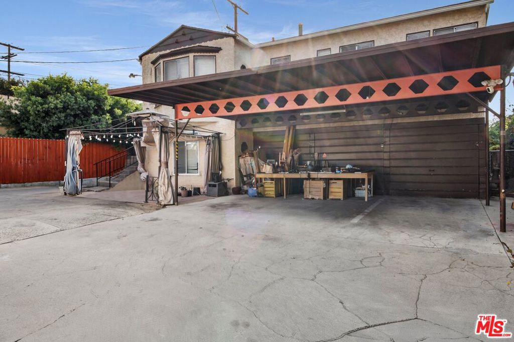 4558 Paulhan Avenue Property Photo 6