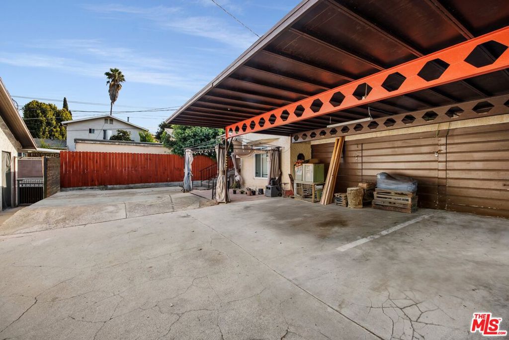 4558 Paulhan Avenue Property Photo 7