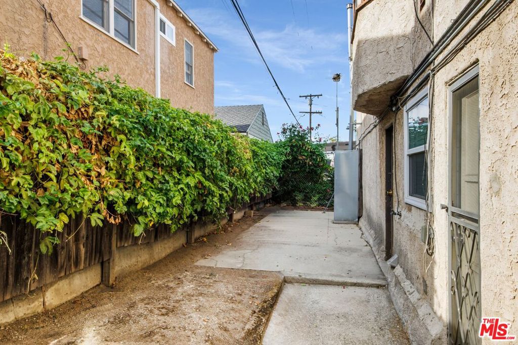 4558 Paulhan Avenue Property Photo 10