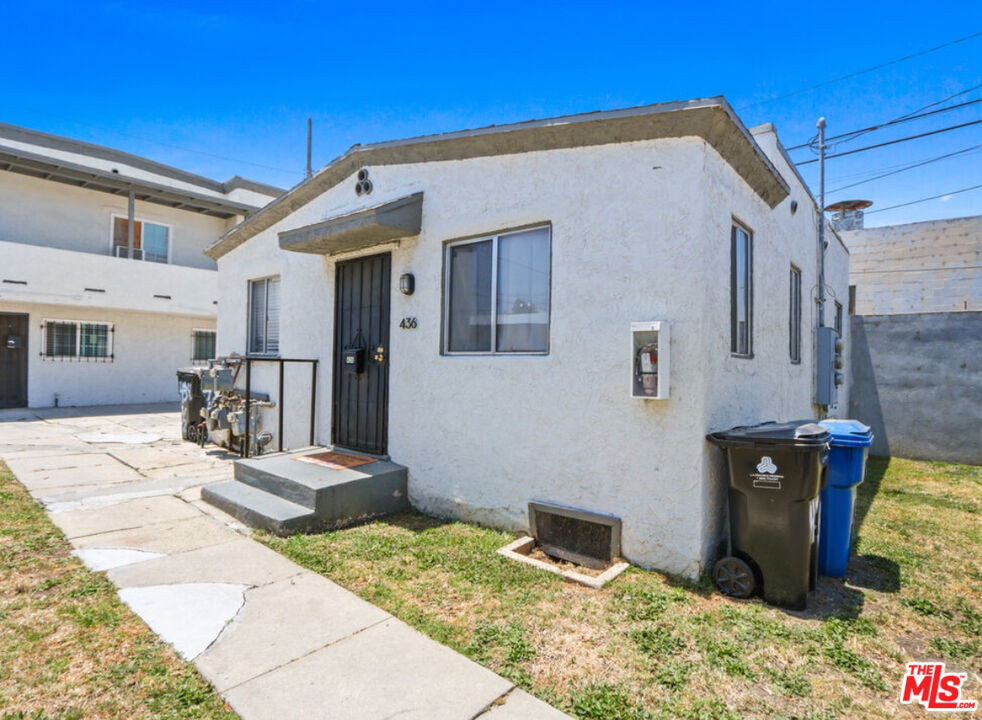 432 W 107th Street Property Photo 3