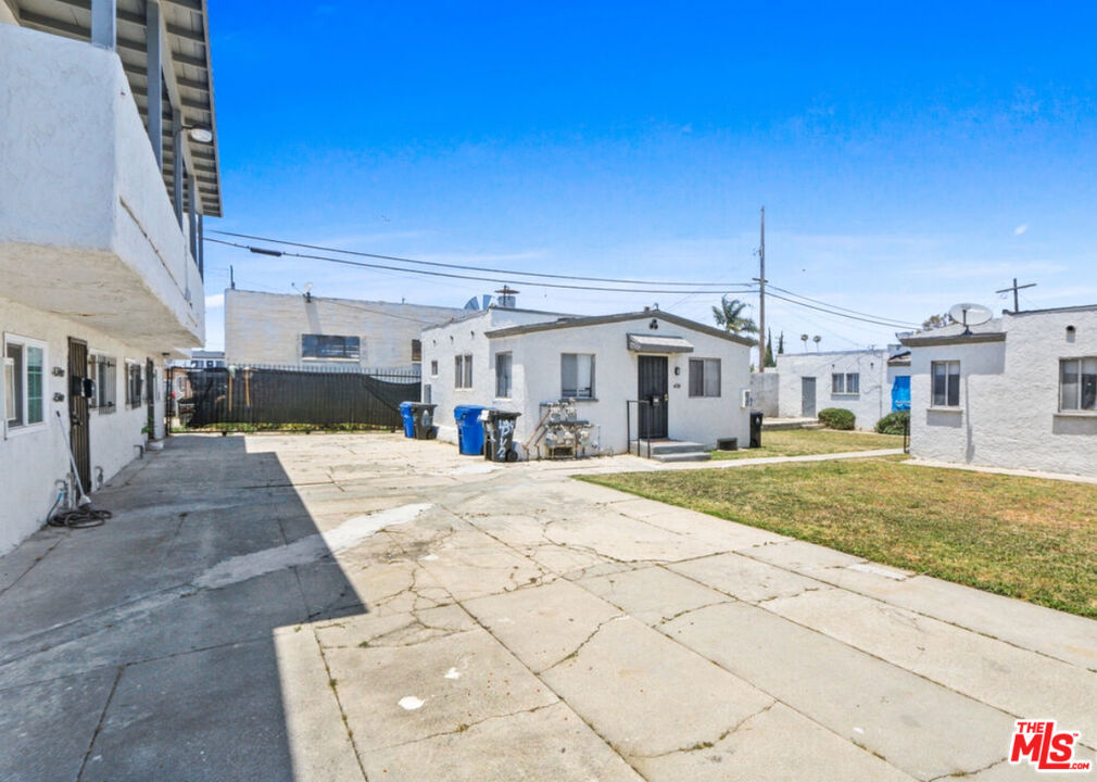 432 W 107th Street Property Photo 7