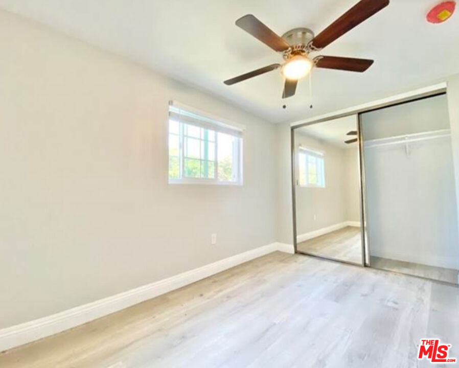 432 W 107th Street Property Photo 14