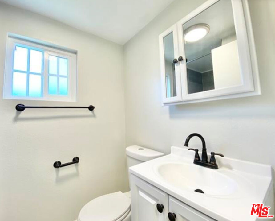 432 W 107th Street Property Photo 18