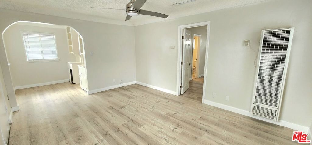 432 W 107th Street Property Photo 20