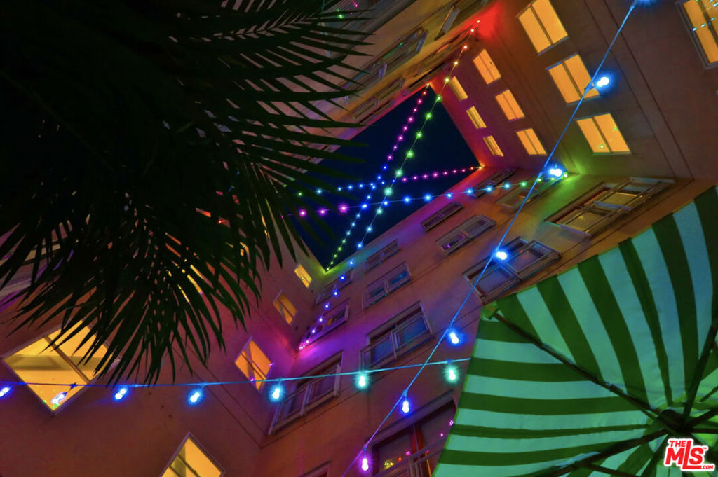 901 S Broadway 402 Property Photo 7