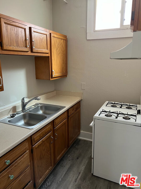 712 Atlantic Avenue Property Photo 10