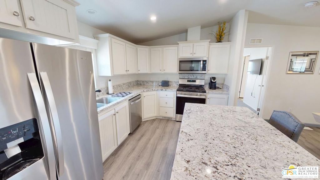 5 Garfield Drive Property Photo 2