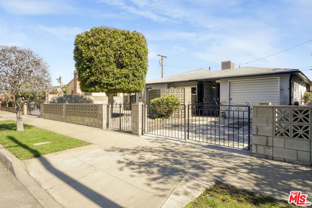 611 Griffith Street Property Photo