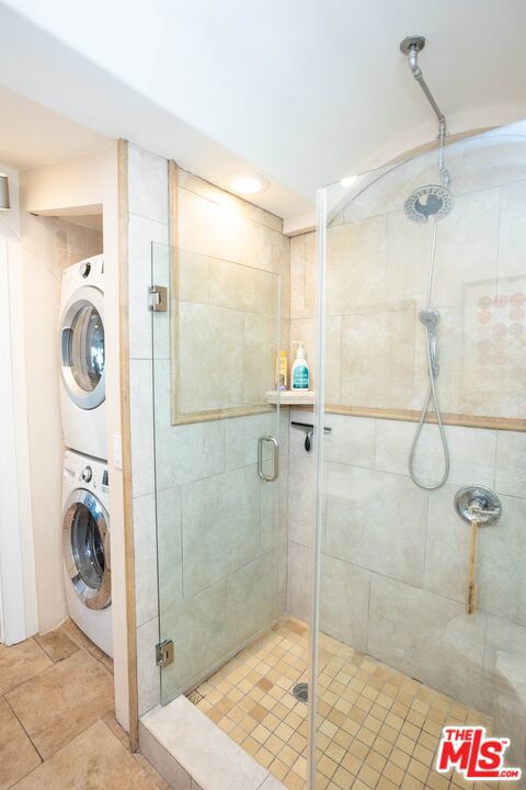 305 307 S Reeves Drive Property Photo 8