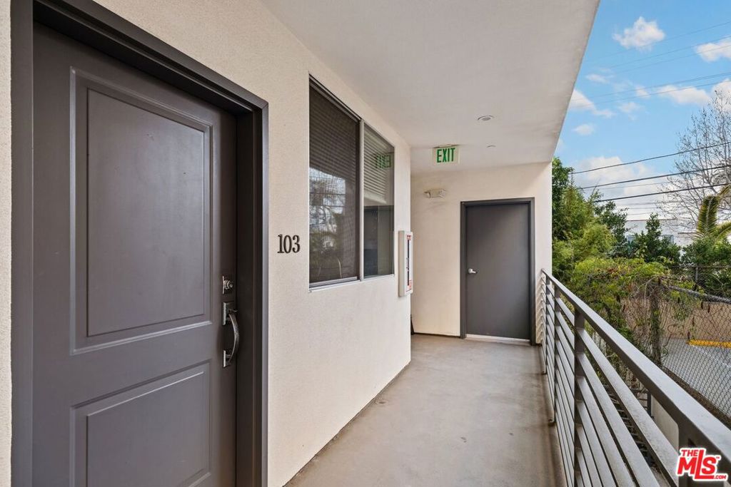 1183 Crenshaw Boulevard Property Photo 13