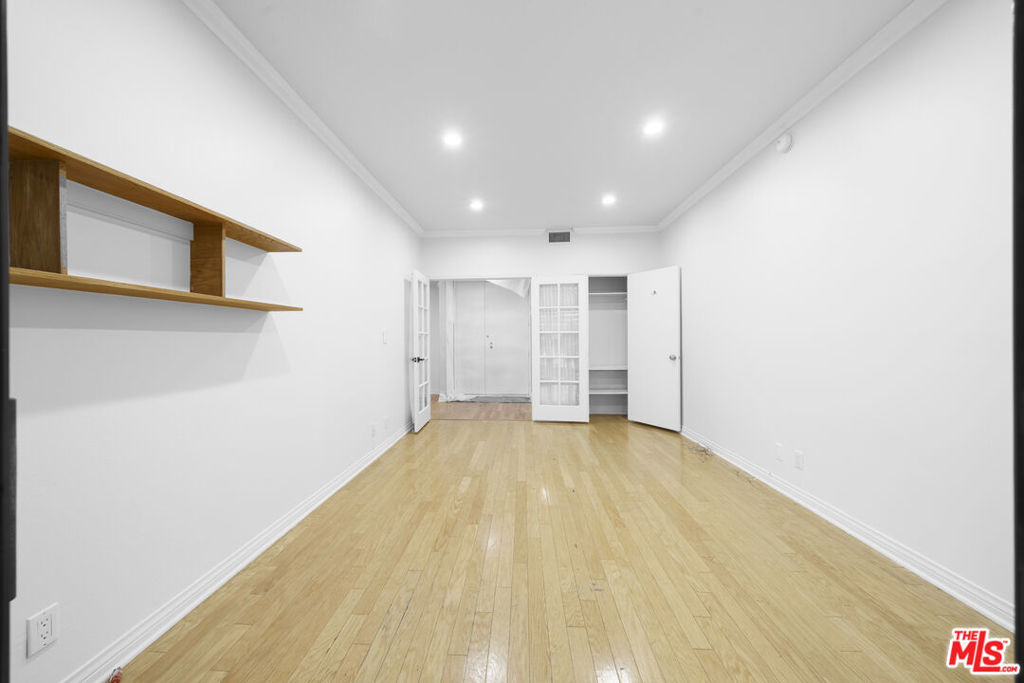 4477 Wilshire Boulevard 306 Property Photo 22